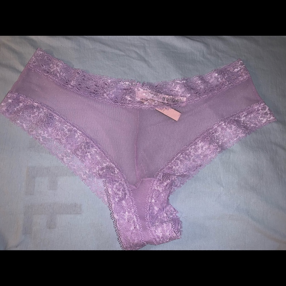 ⭐️ 3/$24 Sale ⭐️  Victoria’s Secret Cheeky Panty